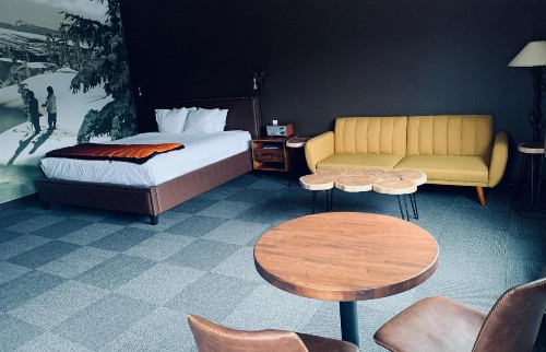 Campfire Hotel - image 11