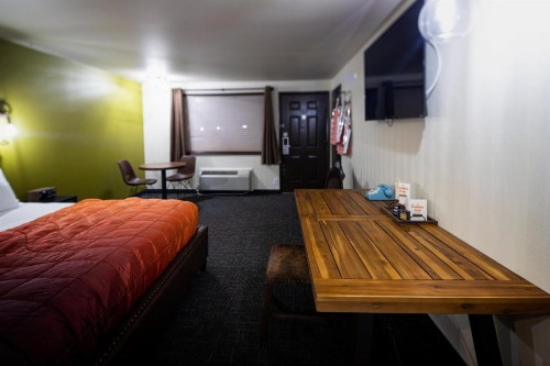 Campfire Hotel - image 20