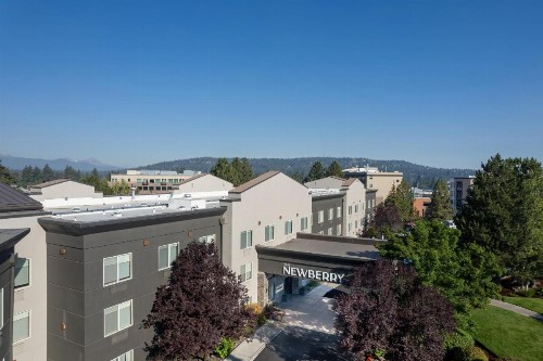 DoubleTree by Hilton Bend - image 11