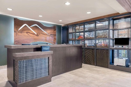 DoubleTree by Hilton Bend - image 23
