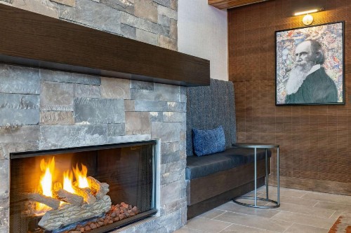 DoubleTree by Hilton Bend - image 26