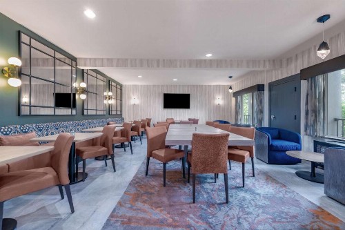 DoubleTree by Hilton Bend - image 5