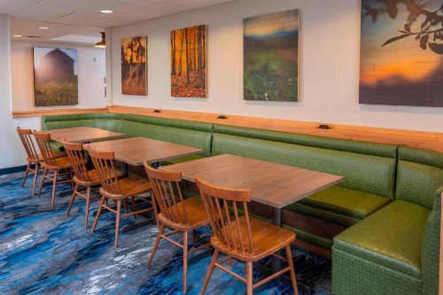Fairfield Inn & Suites Bend Downtown - image 10