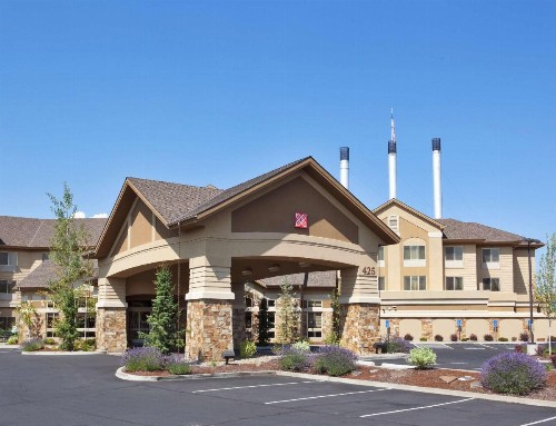 Hilton Garden Inn Bend - image 1