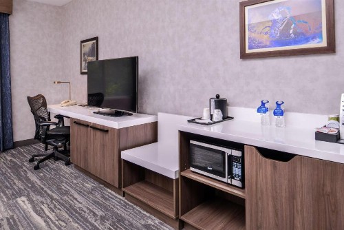 Hilton Garden Inn Bend - image 16