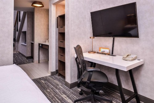 Hilton Garden Inn Bend - image 20