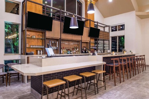 Hilton Garden Inn Bend - image 30