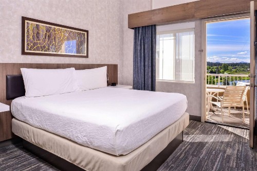 Hilton Garden Inn Bend - image 36