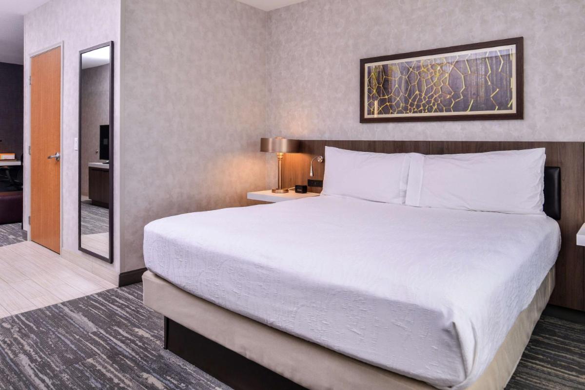 Hilton Garden Inn Bend - image 6
