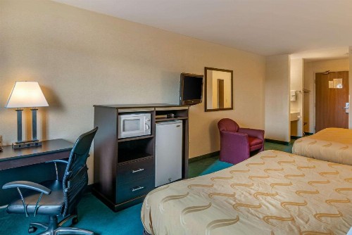 Quality Inn Bend - image 12
