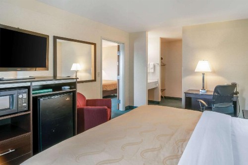 Quality Inn Bend - image 19