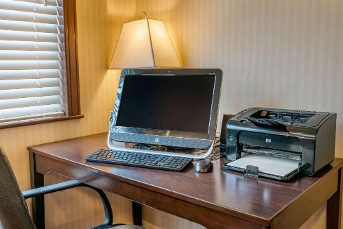 Quality Inn Bend - image 22