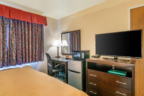 Quality Inn Bend - image 29