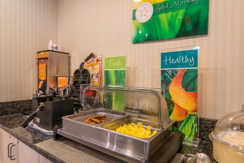 Quality Inn Bend - image 35