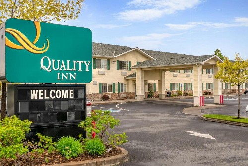 Quality Inn Bend - image 4