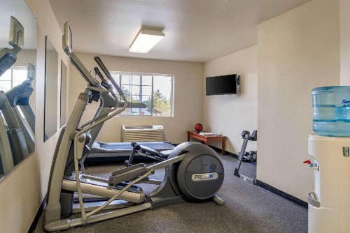 Quality Inn Bend - image 40