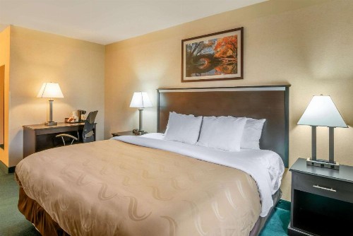Quality Inn Bend - image 42