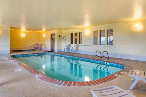Quality Inn Bend - image 7