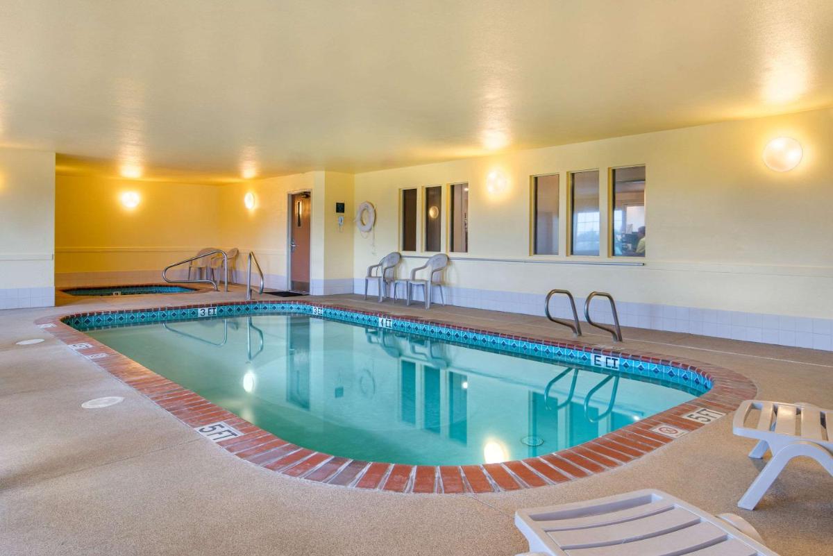 Quality Inn Bend - image 7