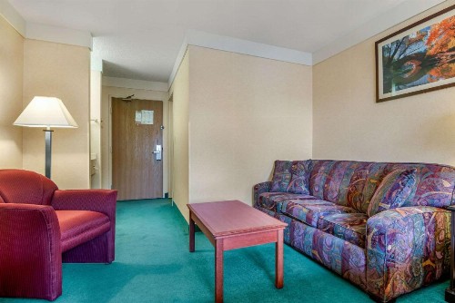 Quality Inn Bend - image 8