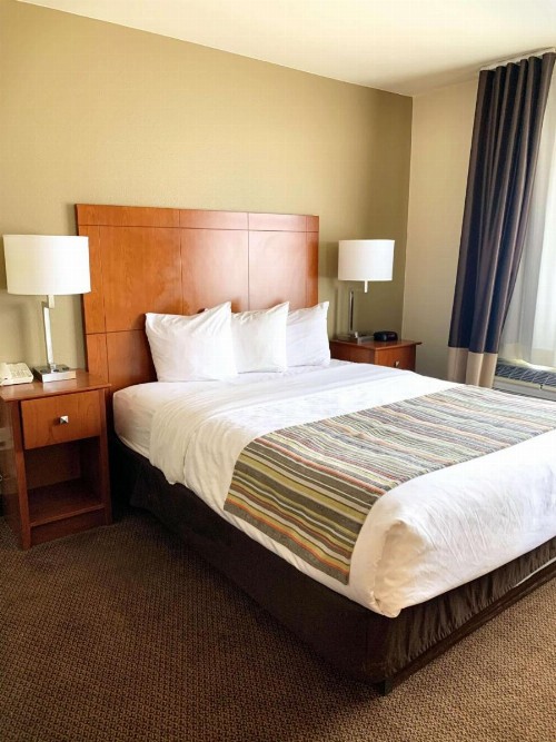 Country Inn & Suites by Radisson Bend OR - image 11