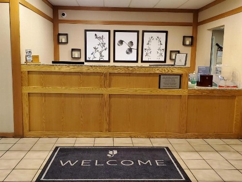 Country Inn & Suites by Radisson Bend OR - image 18