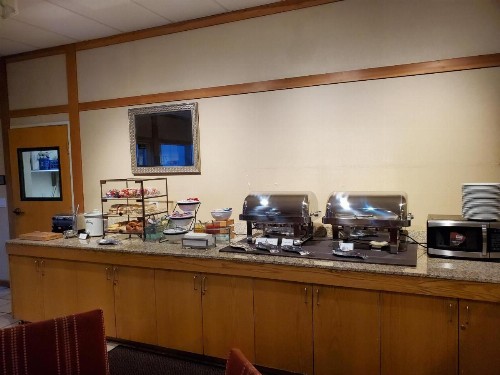 Country Inn & Suites by Radisson Bend OR - image 36