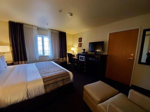 Country Inn & Suites by Radisson Bend OR - image 38