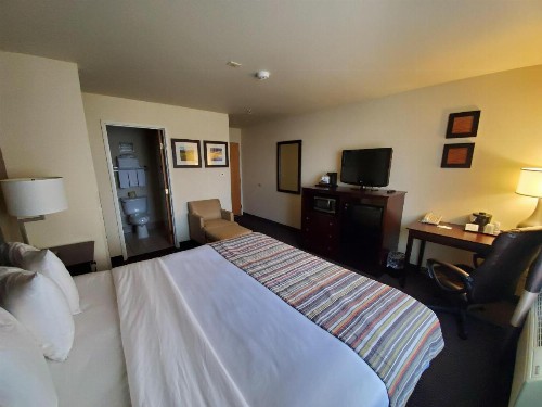 Country Inn & Suites by Radisson Bend OR - image 40