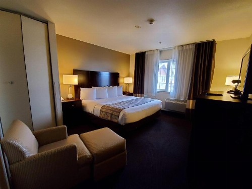 Country Inn & Suites by Radisson Bend OR - image 41