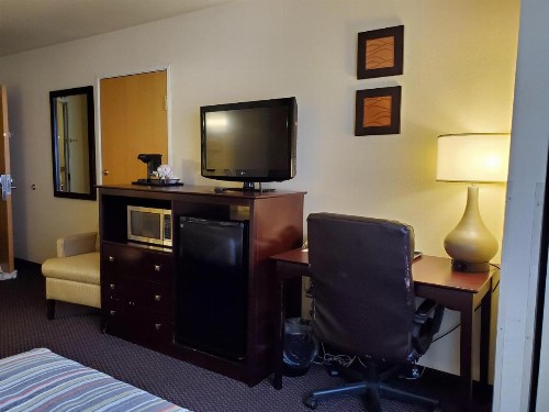 Country Inn & Suites by Radisson Bend OR - image 42