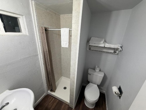 Budget Inn Bend - image 24