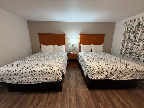 Budget Inn Bend - image 30
