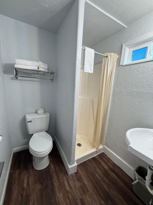 Budget Inn Bend - image 7