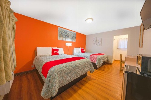 Royal Gateway Motel - image 25