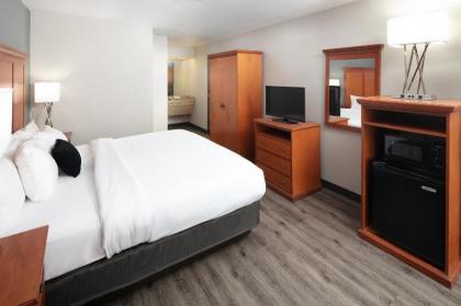 Red Lion Inn & Suites Deschutes River - Bend - image 13