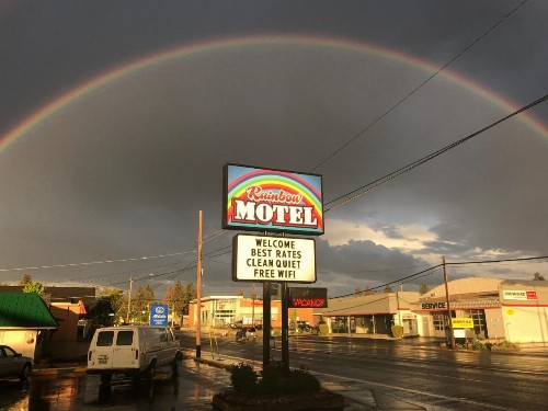 Rainbow Motel Bend