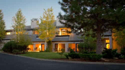 Pine Ridge Inn - image 1
