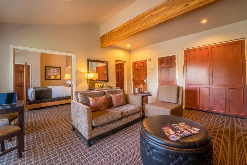 Pine Ridge Inn - image 12