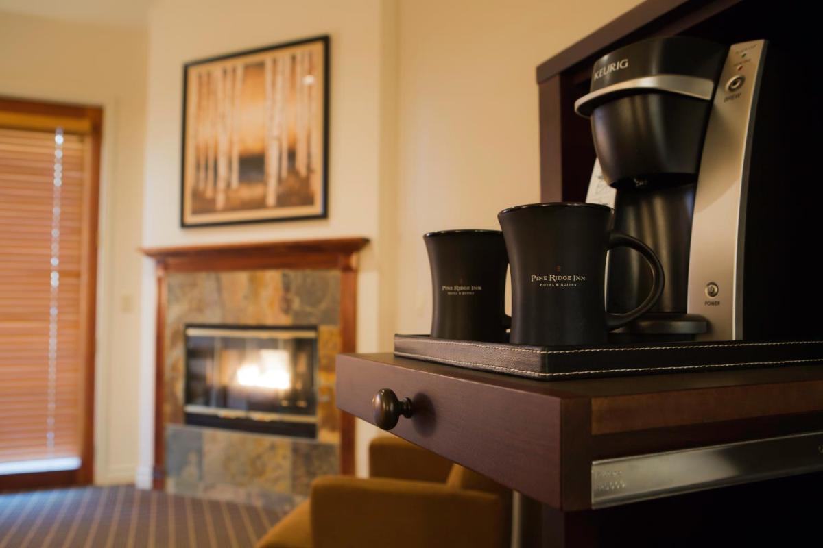 Pine Ridge Inn - image 3