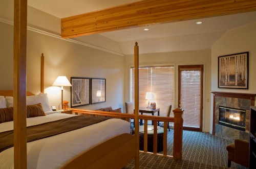 Pine Ridge Inn - image 38