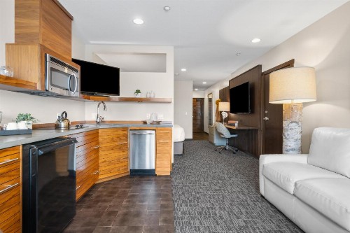 Oxford Hotel Bend - image 10