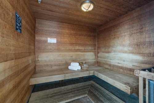 Oxford Hotel Bend - image 46
