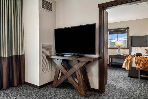 Oxford Hotel Bend - image 48