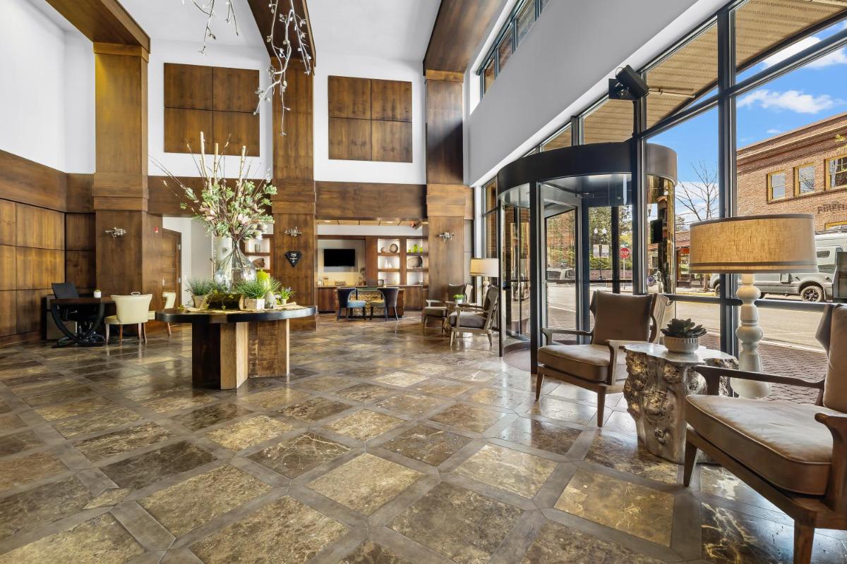 Oxford Hotel Bend - image 6