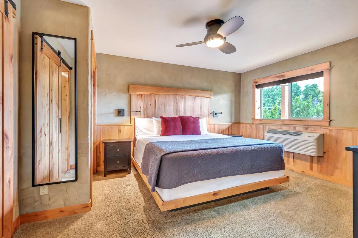 Wall Street Suites - image 7