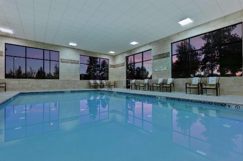 Hampton Inn & Suites Bend - image 26