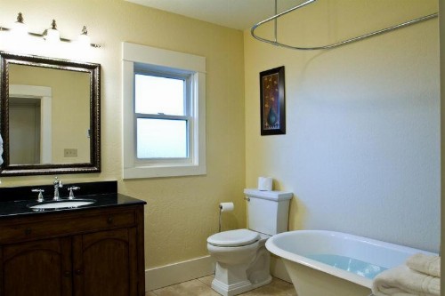 Albany-Close to Old Mill-3BR/2BA - image 10