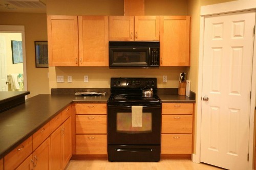 Downtowner-AC-2BR/1BA - image 10