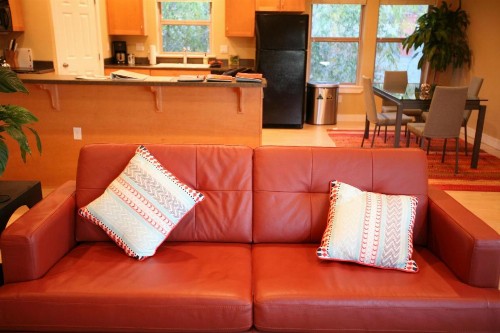 Downtowner-AC-2BR/1BA - image 5